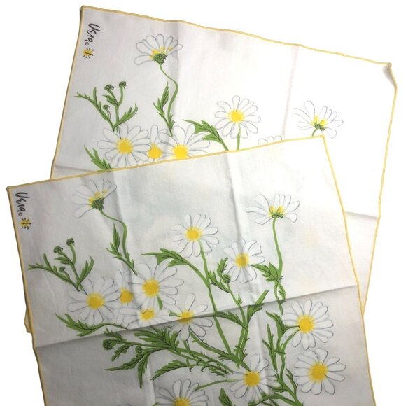 Set of 4 Vintage Vera Neumann Daisy Napkins – 1970s Retro Floral Linen, 16” Squa - Picture 8 of 9